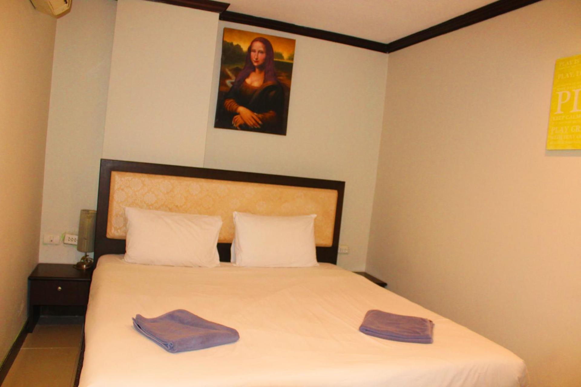 Hollywood Inn Hotel Patong Esterno foto