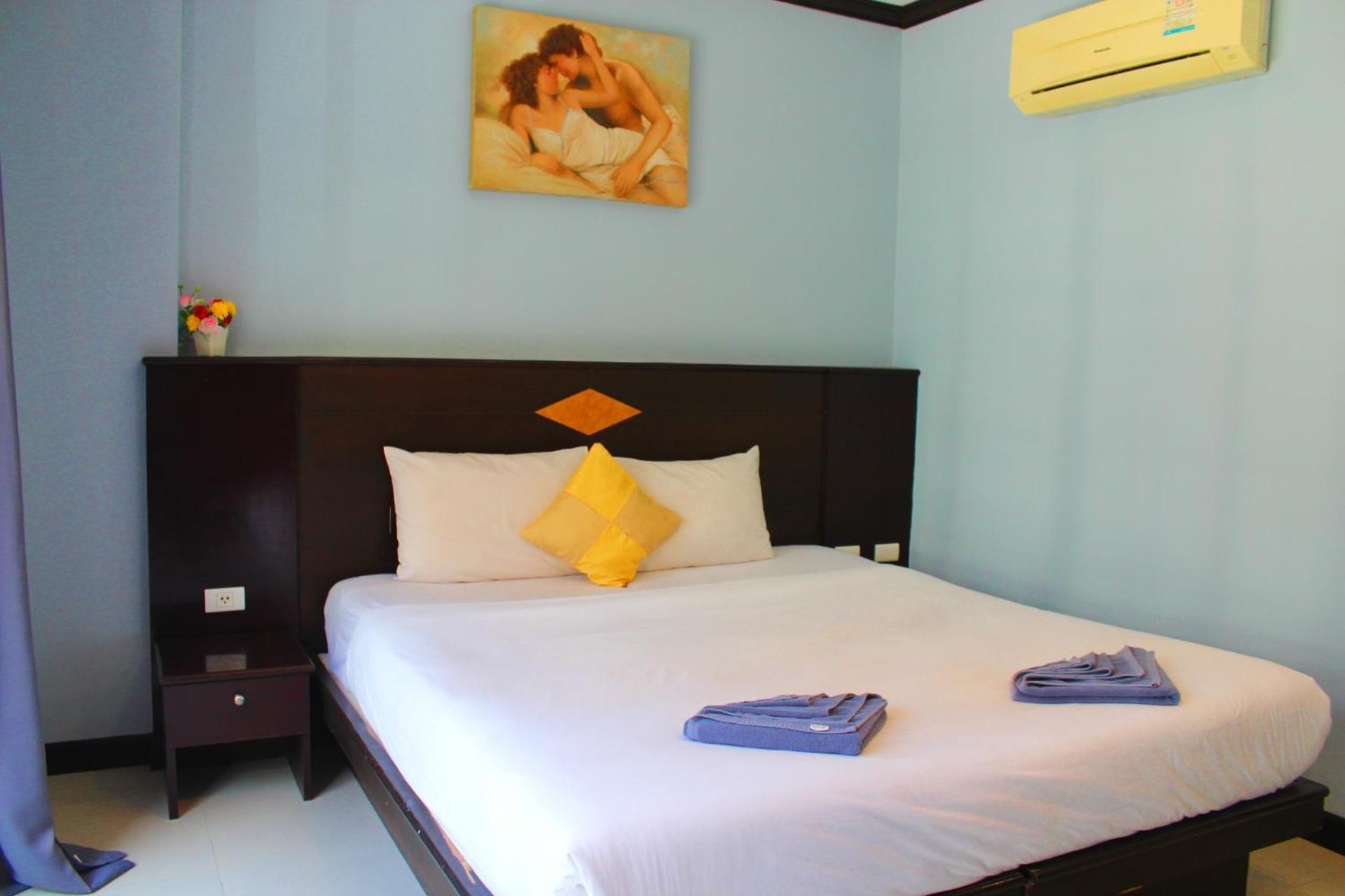 Hollywood Inn Hotel Patong Esterno foto