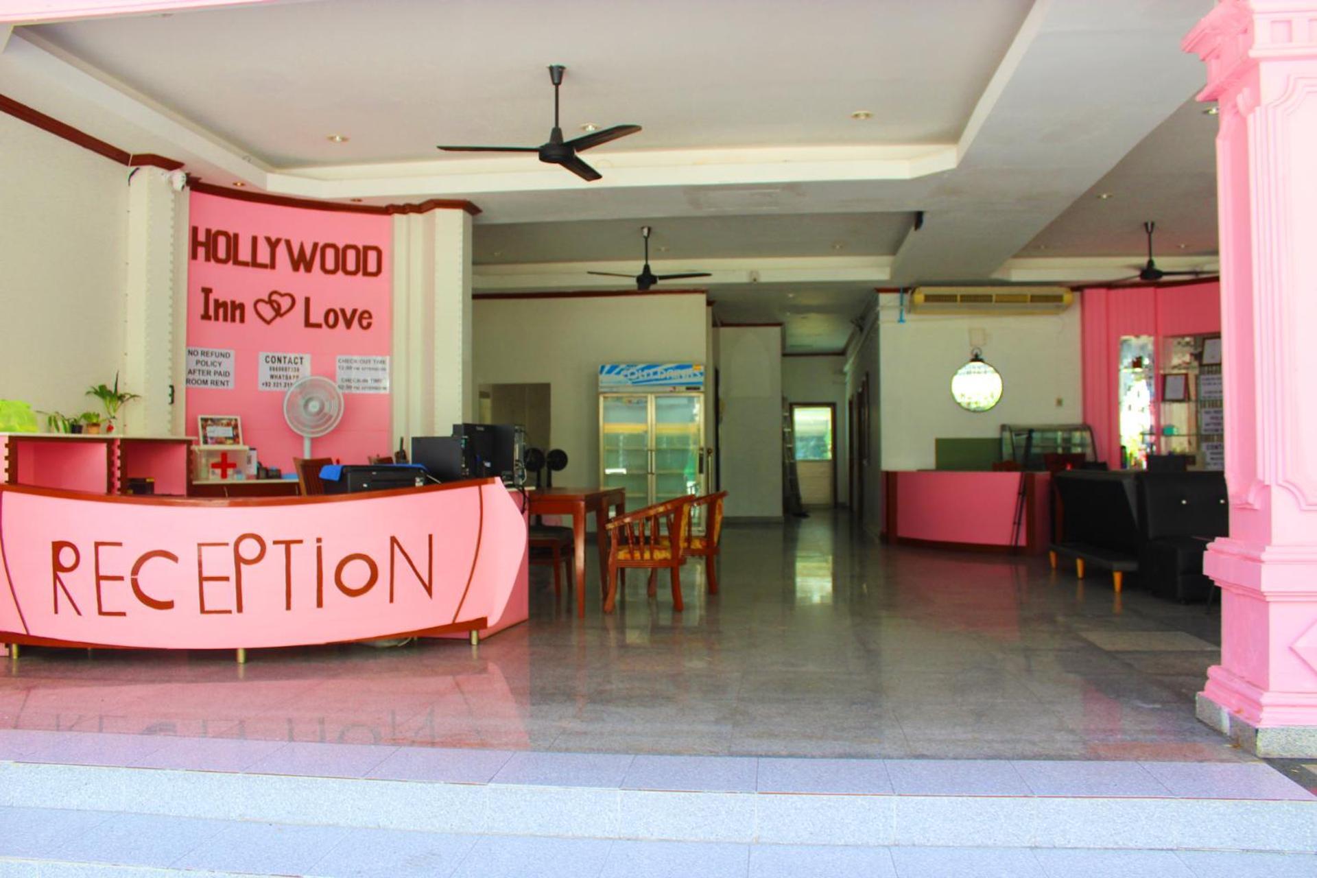 Hollywood Inn Hotel Patong Esterno foto