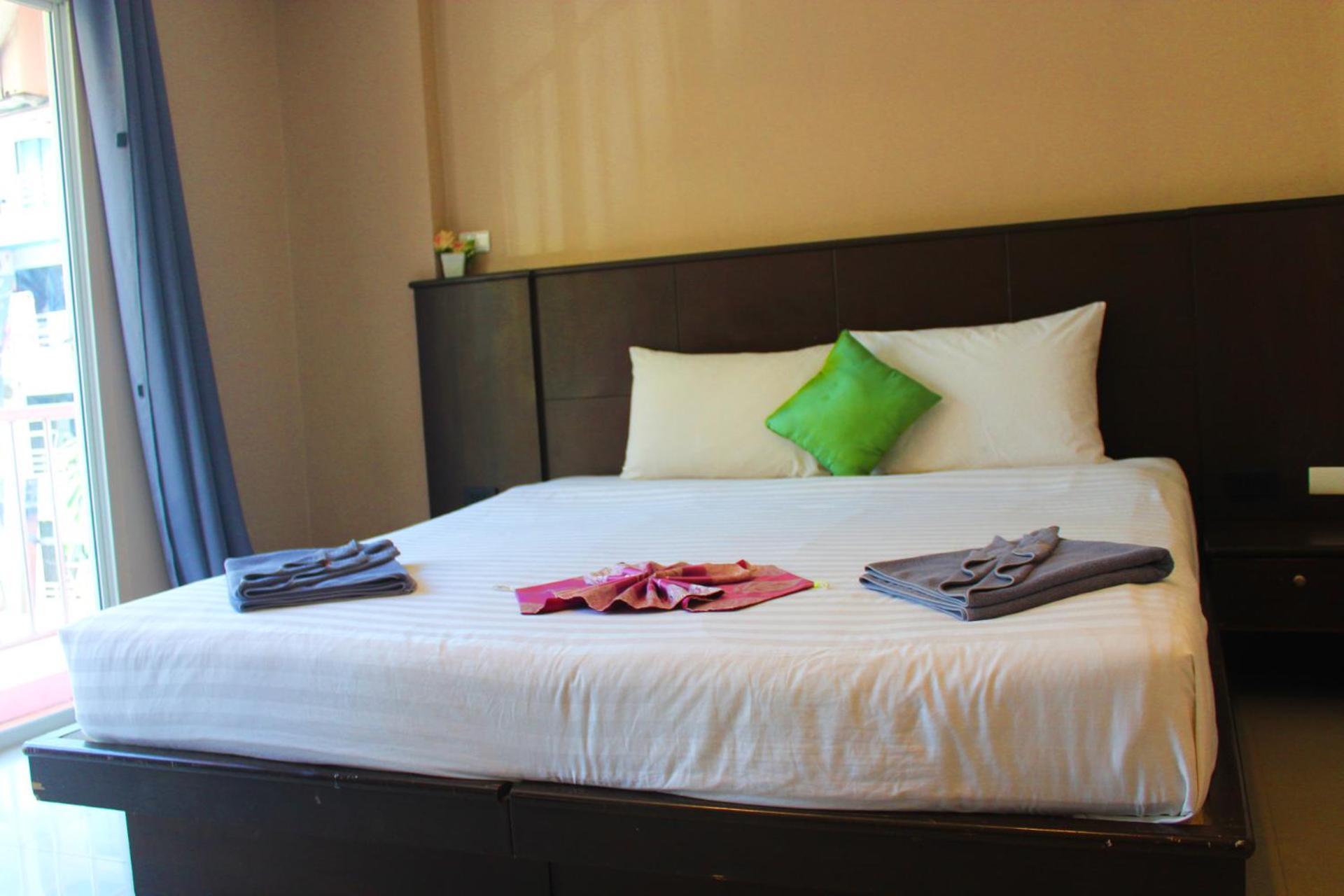 Hollywood Inn Hotel Patong Esterno foto
