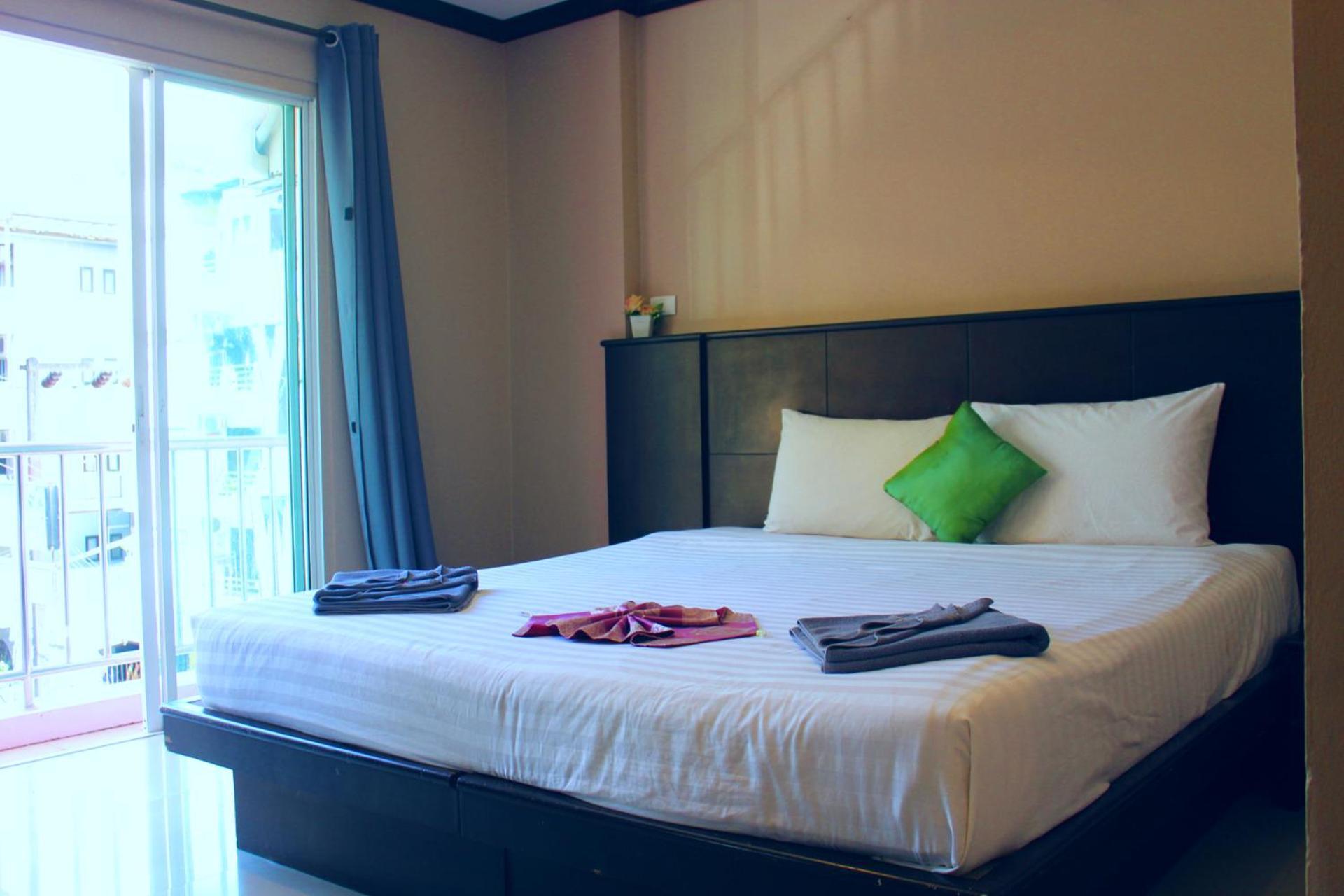 Hollywood Inn Hotel Patong Esterno foto