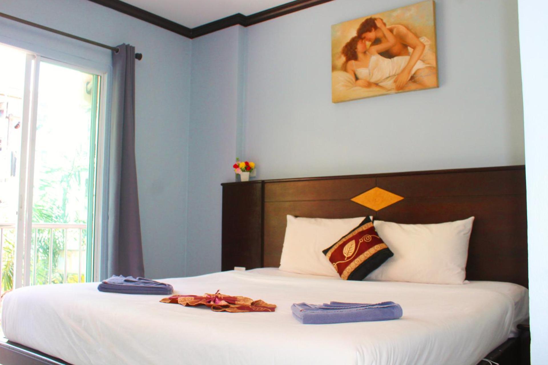 Hollywood Inn Hotel Patong Esterno foto